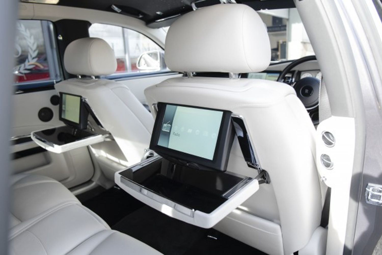 ROLLS-ROYCE GHOST SALOON 6.6 V12 SWB 4DR AUTOMATIC