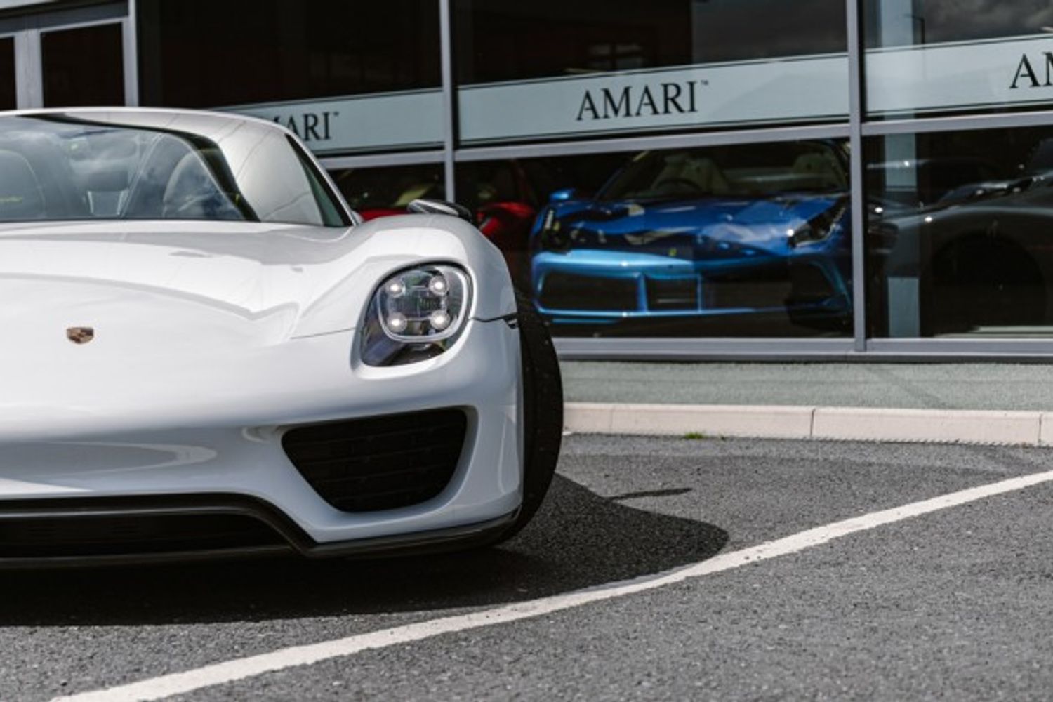 PORSCHE 918 HYBRID ELECTRIC CONVERTIBLE 4.6 SPYDER PDK 2DR SEMI AUTOMATIC