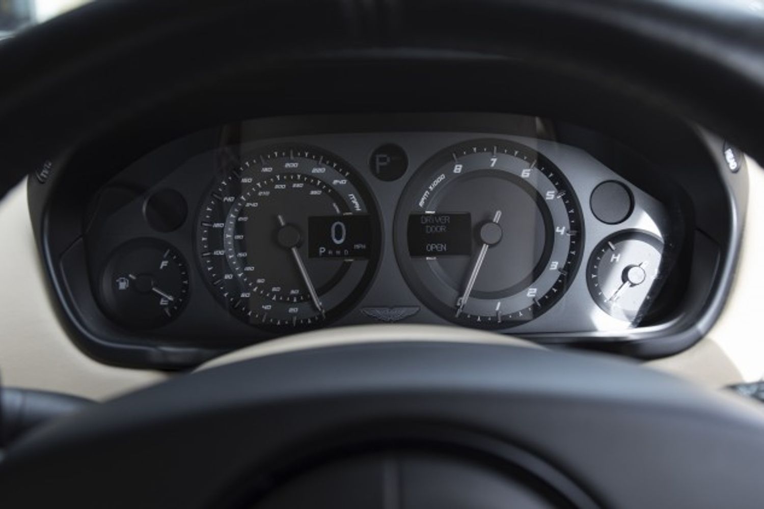 ASTON MARTIN VANQUISH COUPE 5.9 V12 2DR AUTOMATIC