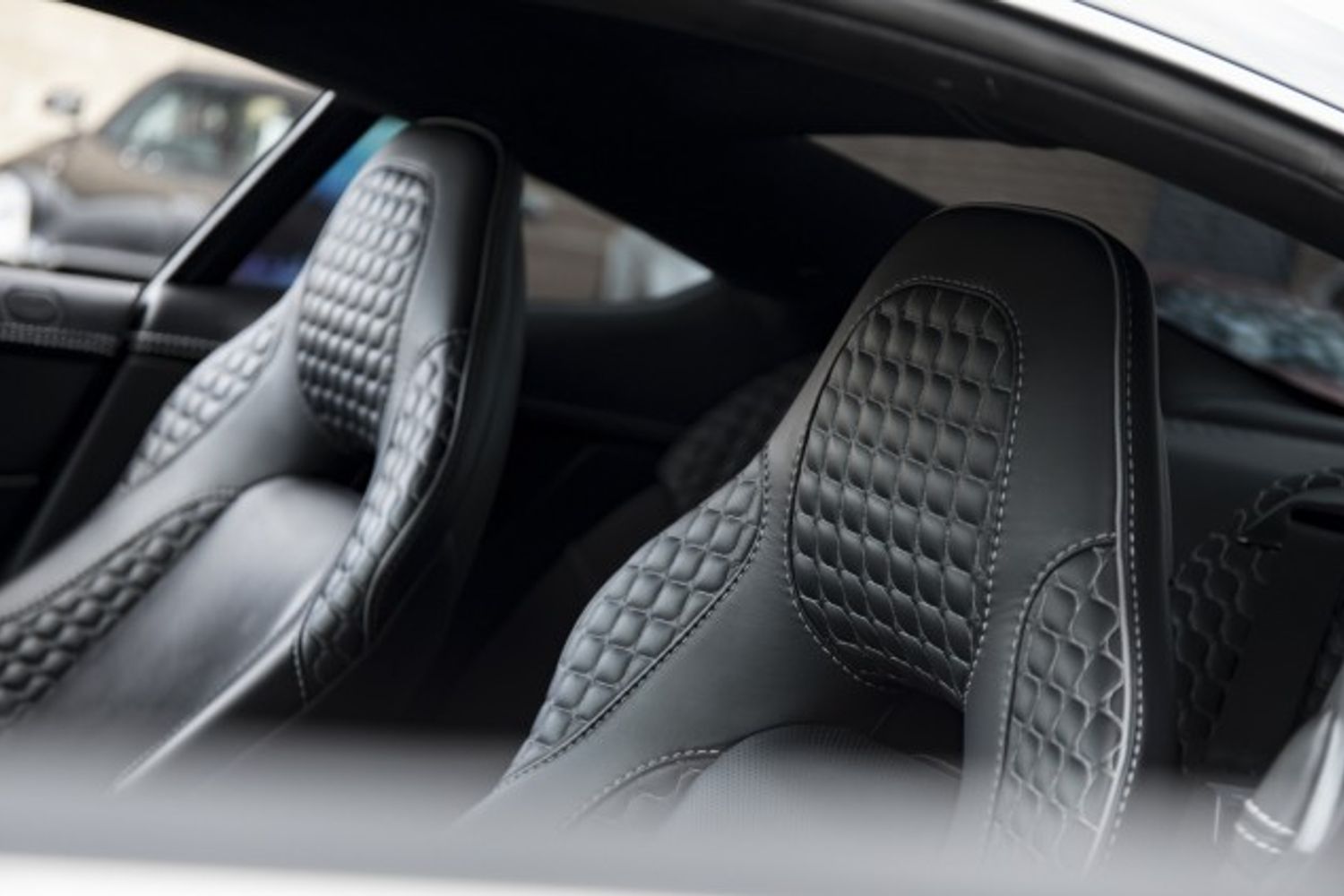 ASTON MARTIN VANQUISH COUPE 5.9 V12 2DR AUTOMATIC