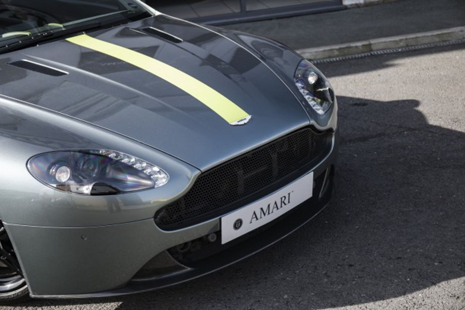 ASTON MARTIN VANTAGE HATCHBACK 4.7 AMR V8 3DR AUTOMATIC