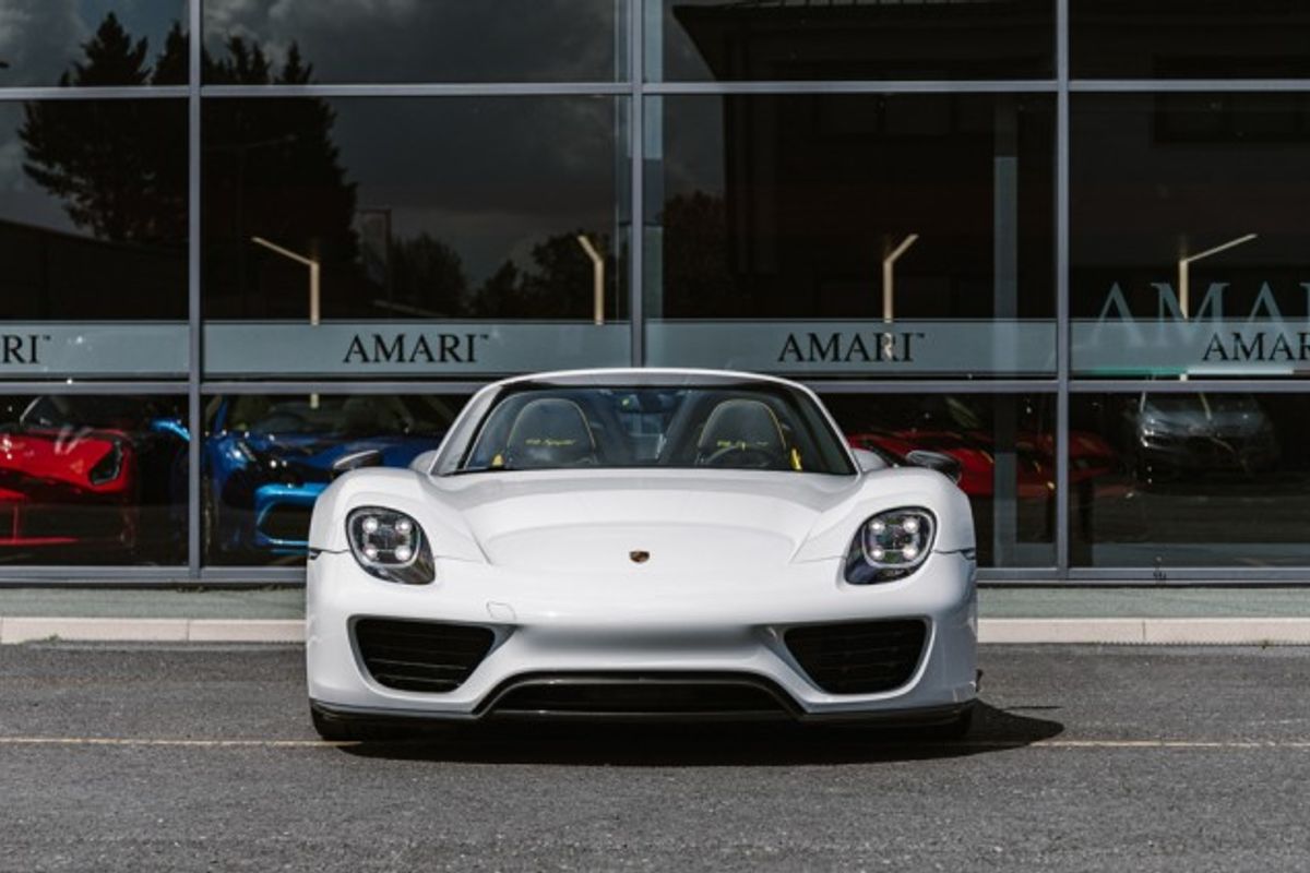 PORSCHE 918 HYBRID ELECTRIC CONVERTIBLE 4.6 SPYDER PDK 2DR SEMI AUTOMATIC