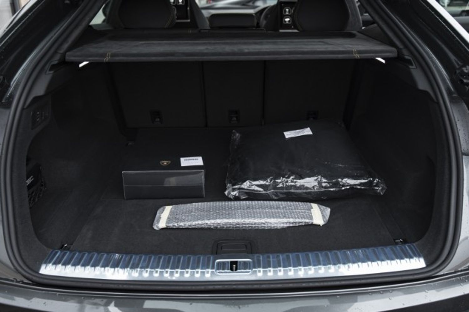 LAMBORGHINI URUS ESTATE 4.0 V8 5DR AUTOMATIC