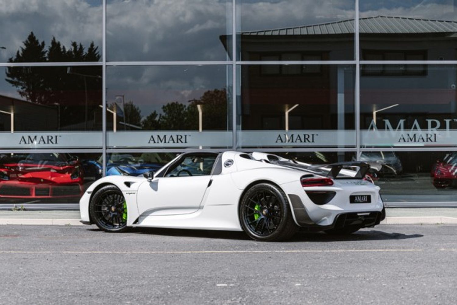 PORSCHE 918 HYBRID ELECTRIC CONVERTIBLE 4.6 SPYDER PDK 2DR SEMI AUTOMATIC