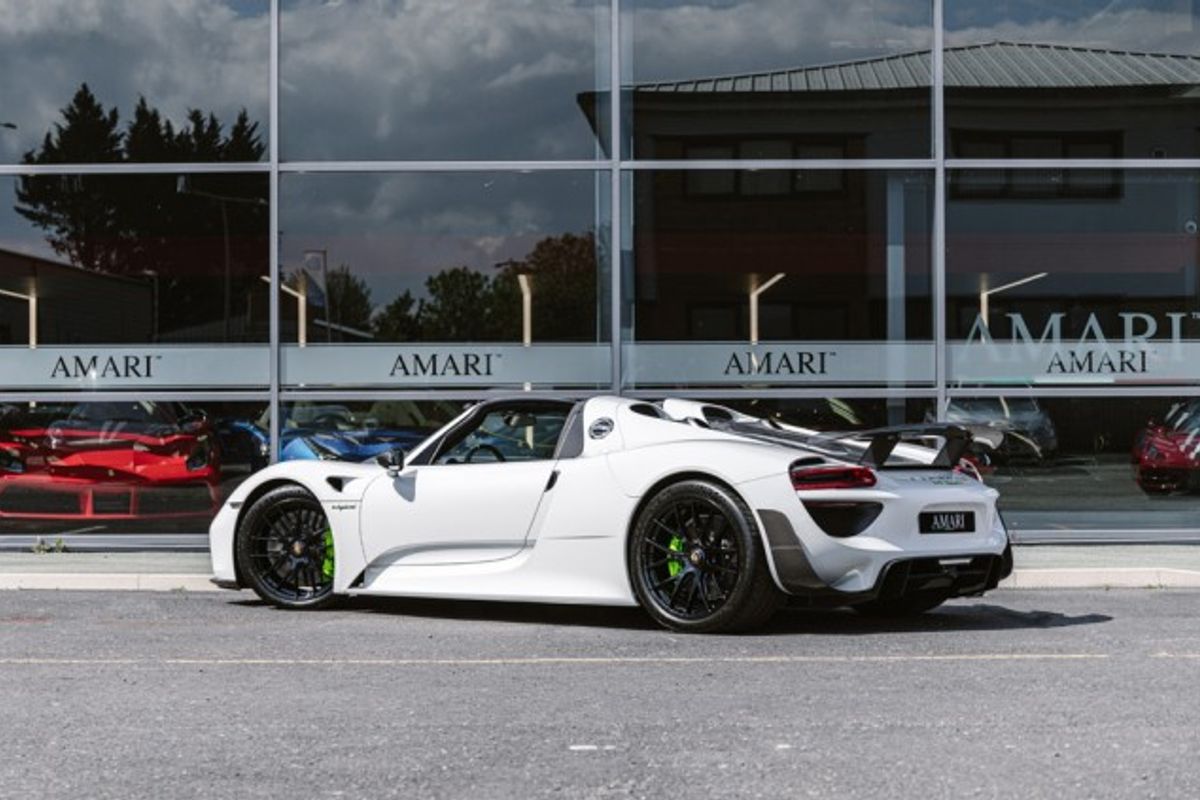 PORSCHE 918 HYBRID ELECTRIC CONVERTIBLE 4.6 SPYDER PDK 2DR SEMI AUTOMATIC