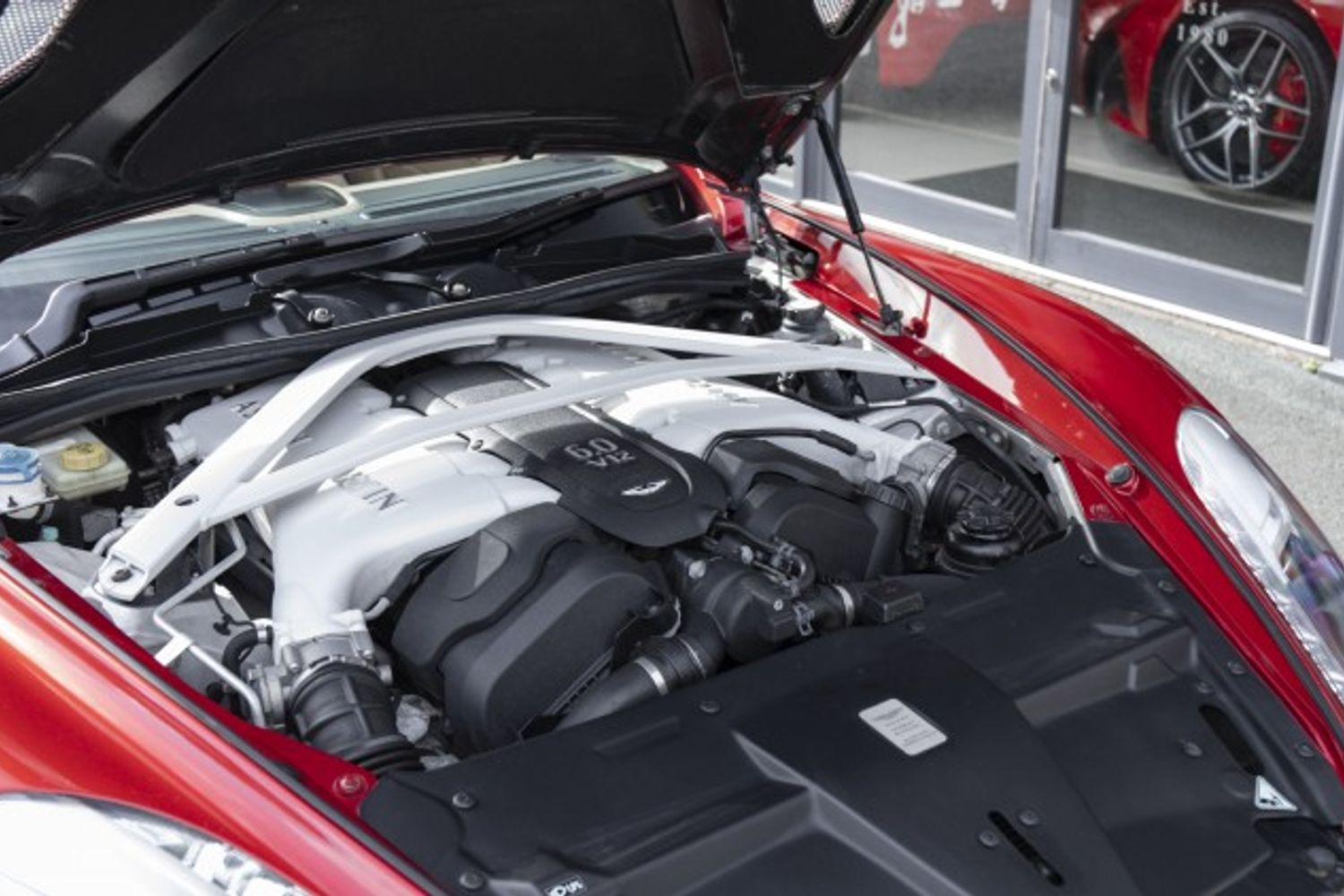 ASTON MARTIN VANQUISH COUPE 5.9 V12 2DR AUTOMATIC