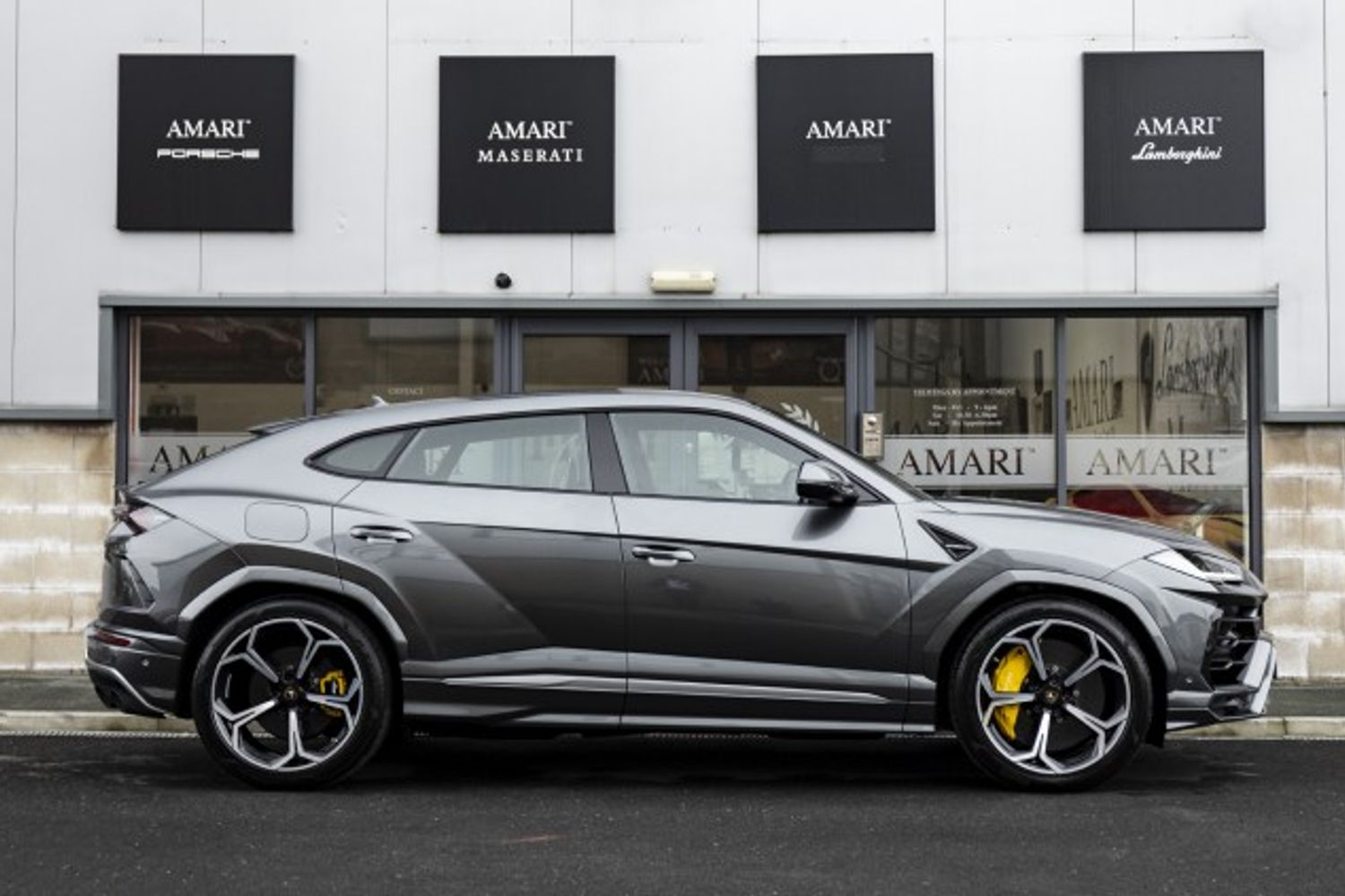 LAMBORGHINI URUS ESTATE 4.0 V8 5DR AUTOMATIC
