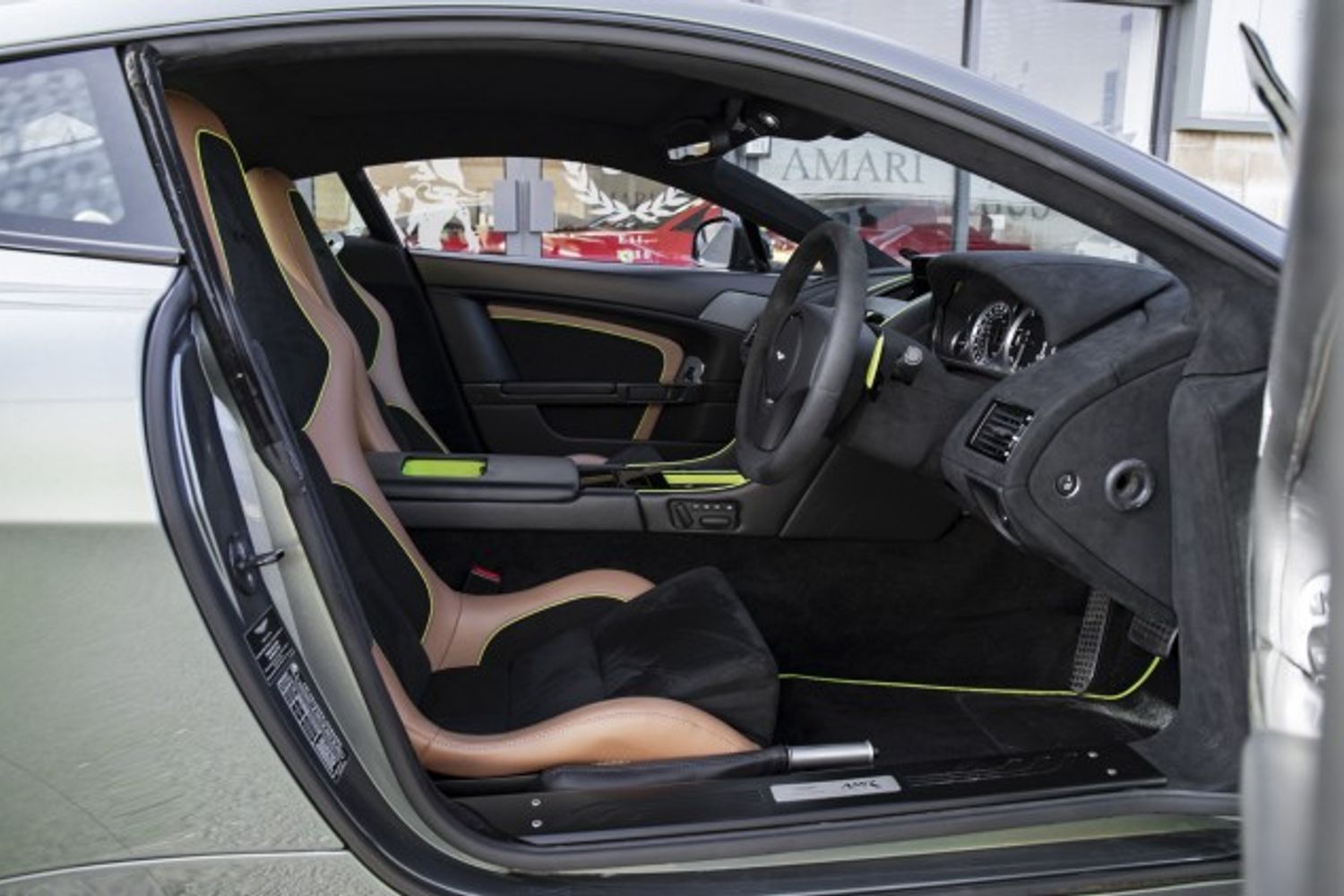 ASTON MARTIN VANTAGE HATCHBACK 4.7 AMR V8 3DR AUTOMATIC