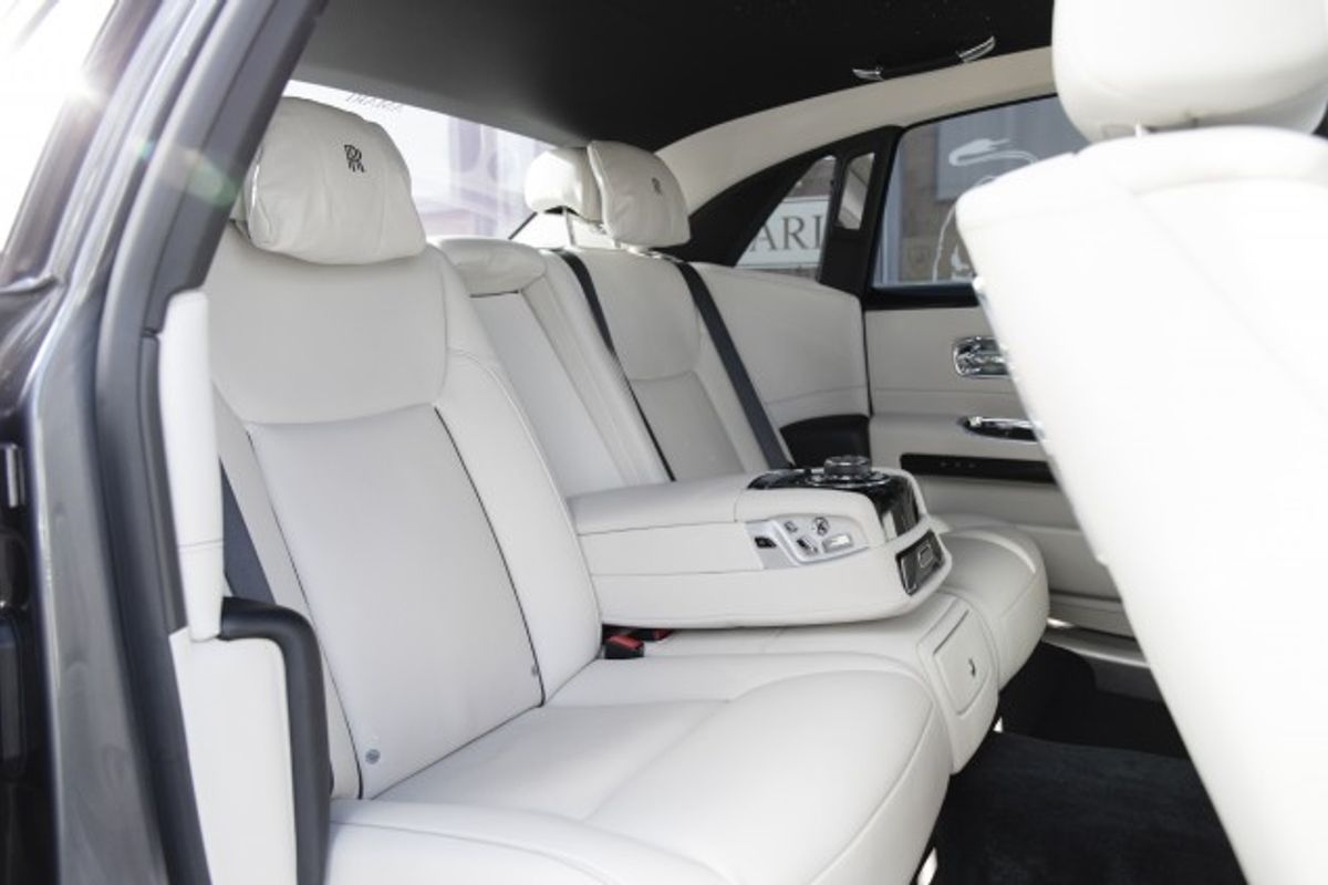ROLLS-ROYCE GHOST SALOON 6.6 V12 SWB 4DR AUTOMATIC