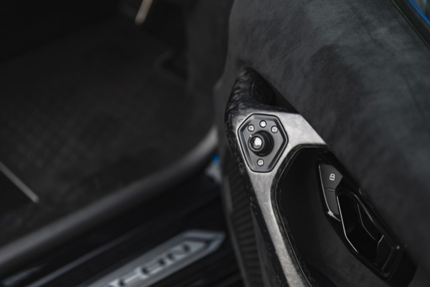LAMBORGHINI HURACAN COUPE 5.2 LP 640-4 PERFORMANTE 2DR SEMI AUTOMATIC