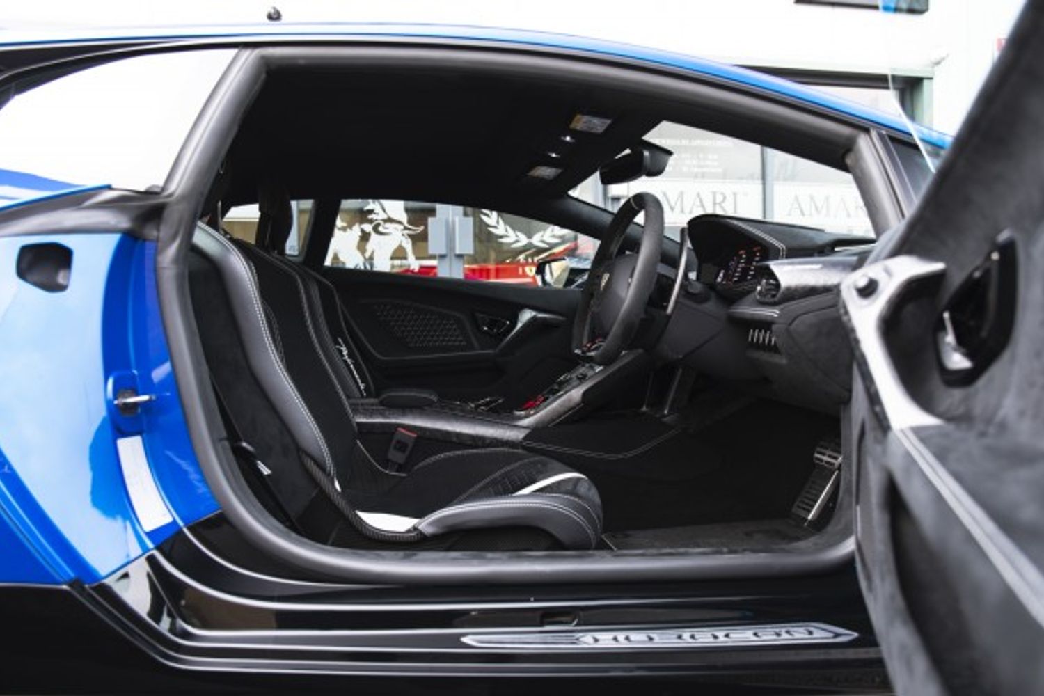 LAMBORGHINI HURACAN COUPE 5.2 LP 640-4 PERFORMANTE 2DR SEMI AUTOMATIC