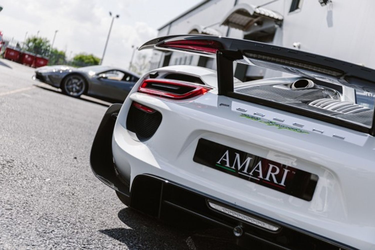 PORSCHE 918 HYBRID ELECTRIC CONVERTIBLE 4.6 SPYDER PDK 2DR SEMI AUTOMATIC