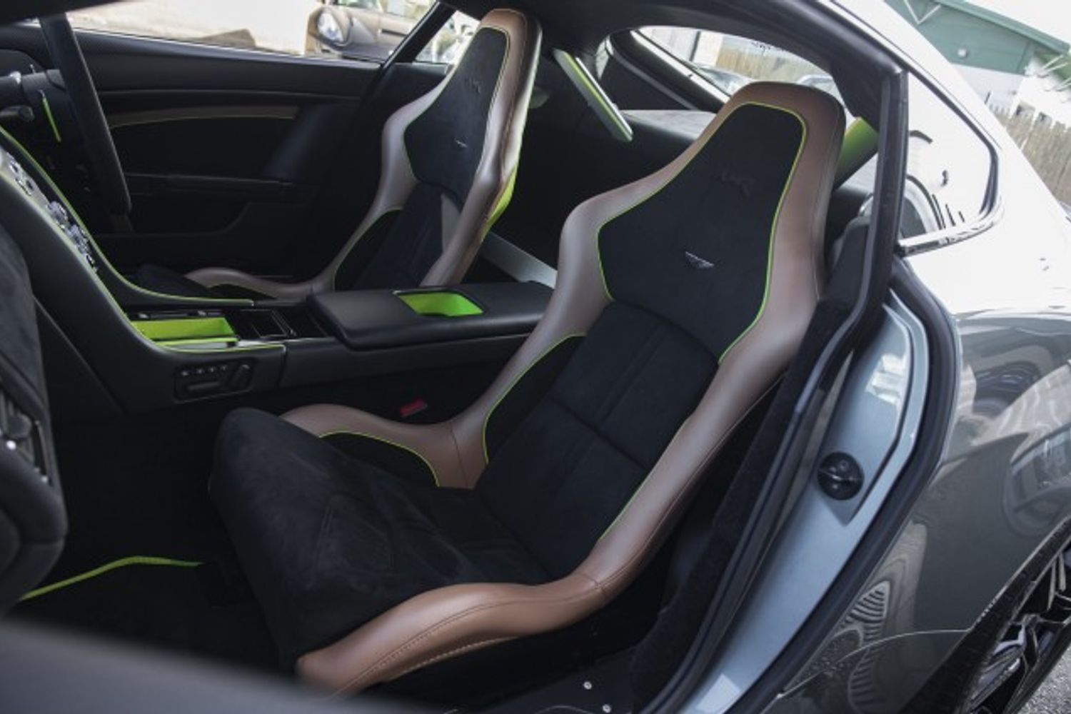 ASTON MARTIN VANTAGE HATCHBACK 4.7 AMR V8 3DR AUTOMATIC