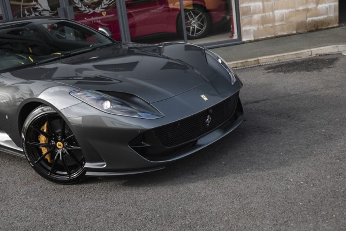 FERRARI 812 SUPERFAST COUPE 6.5 BCE 2DR SEMI AUTOMATIC