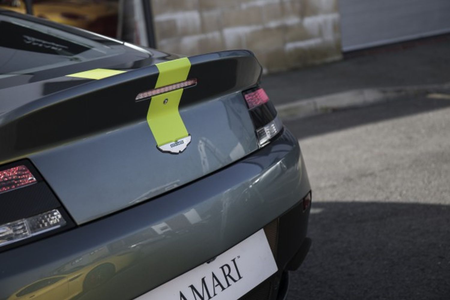 ASTON MARTIN VANTAGE HATCHBACK 4.7 AMR V8 3DR AUTOMATIC