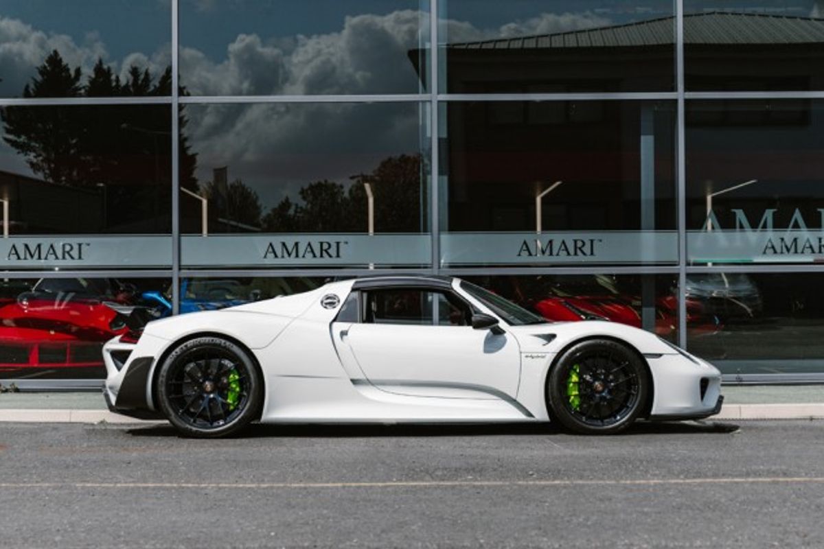 PORSCHE 918 HYBRID ELECTRIC CONVERTIBLE 4.6 SPYDER PDK 2DR SEMI AUTOMATIC