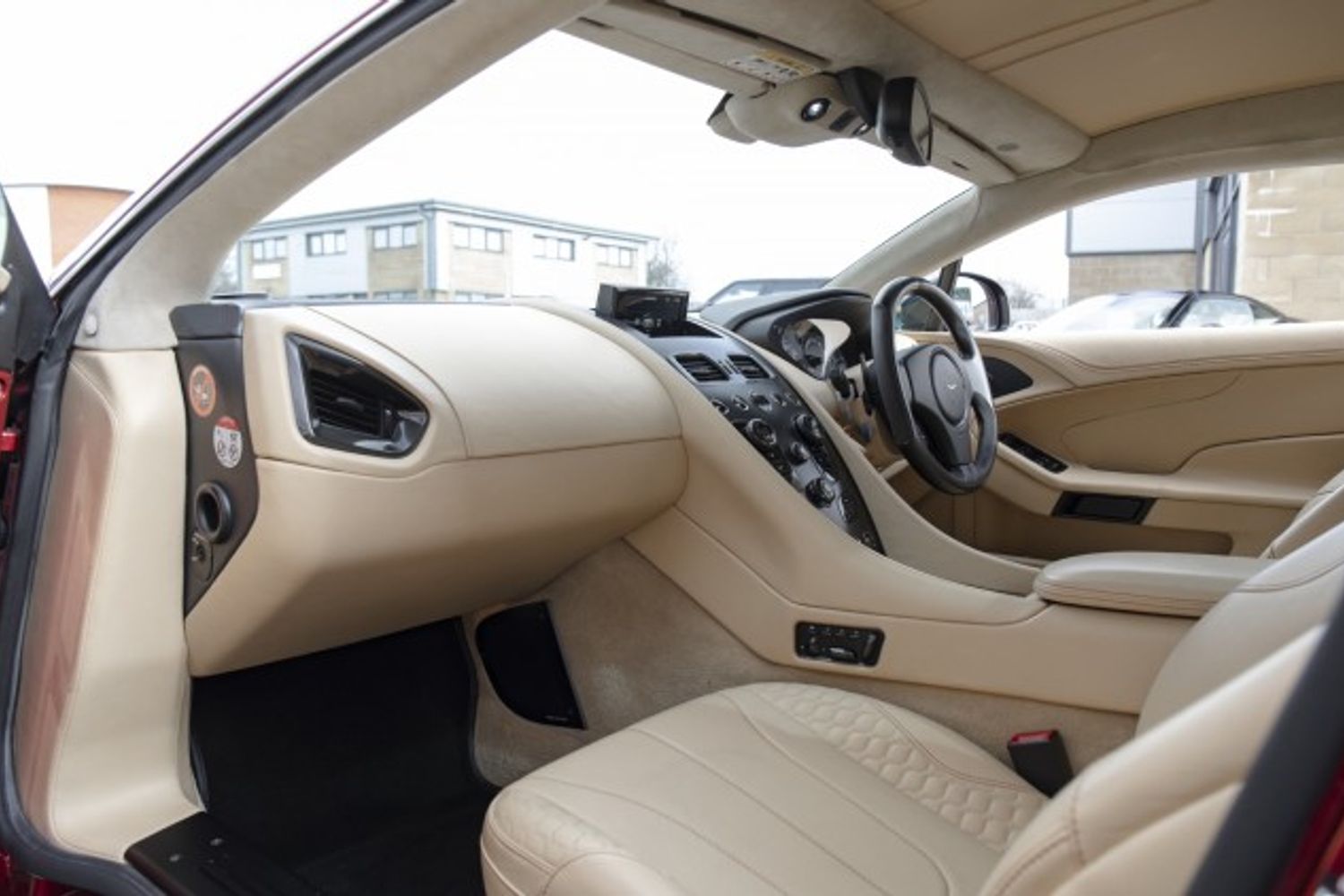 ASTON MARTIN VANQUISH COUPE 5.9 V12 2DR AUTOMATIC