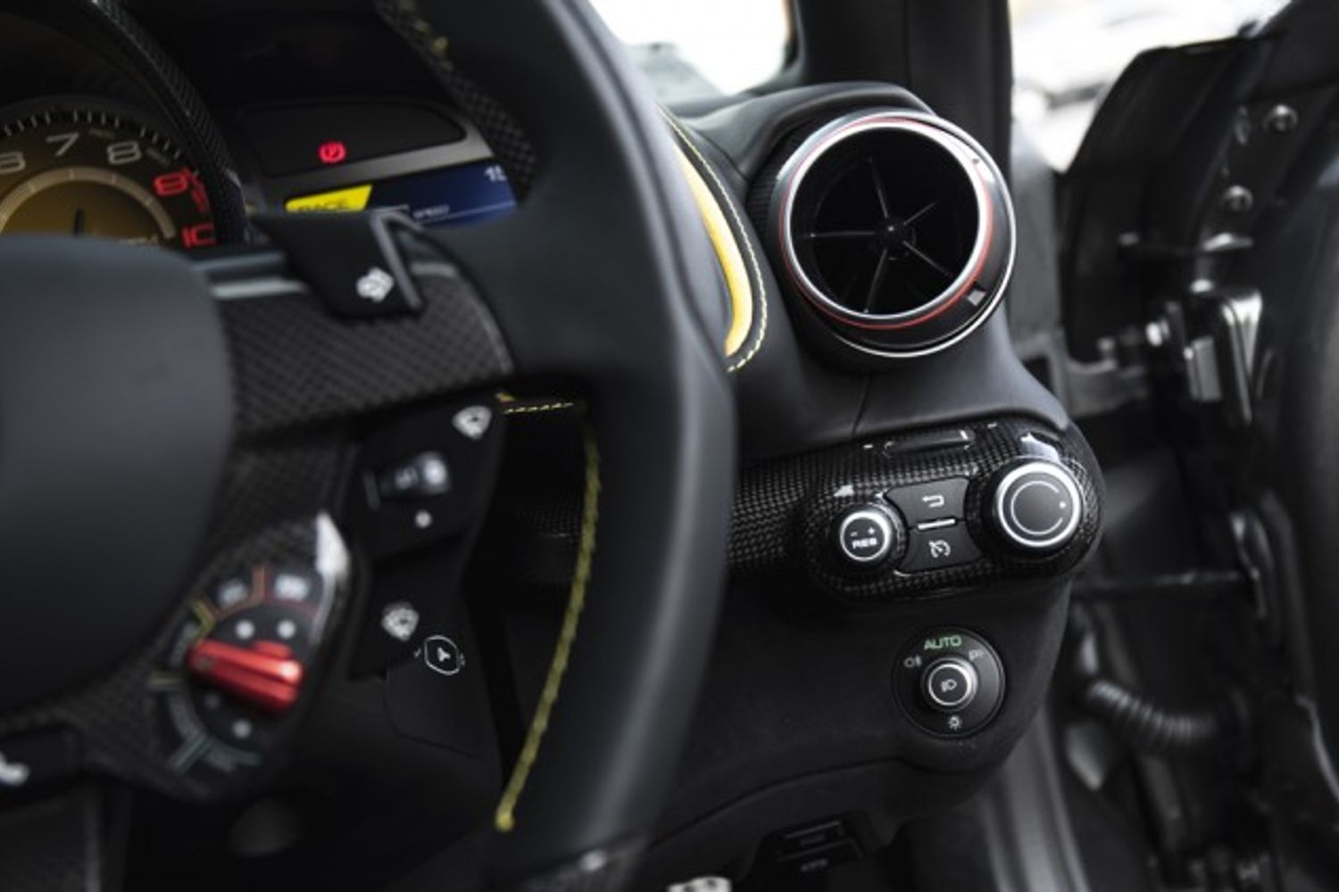 FERRARI 812 SUPERFAST COUPE 6.5 BCE 2DR SEMI AUTOMATIC