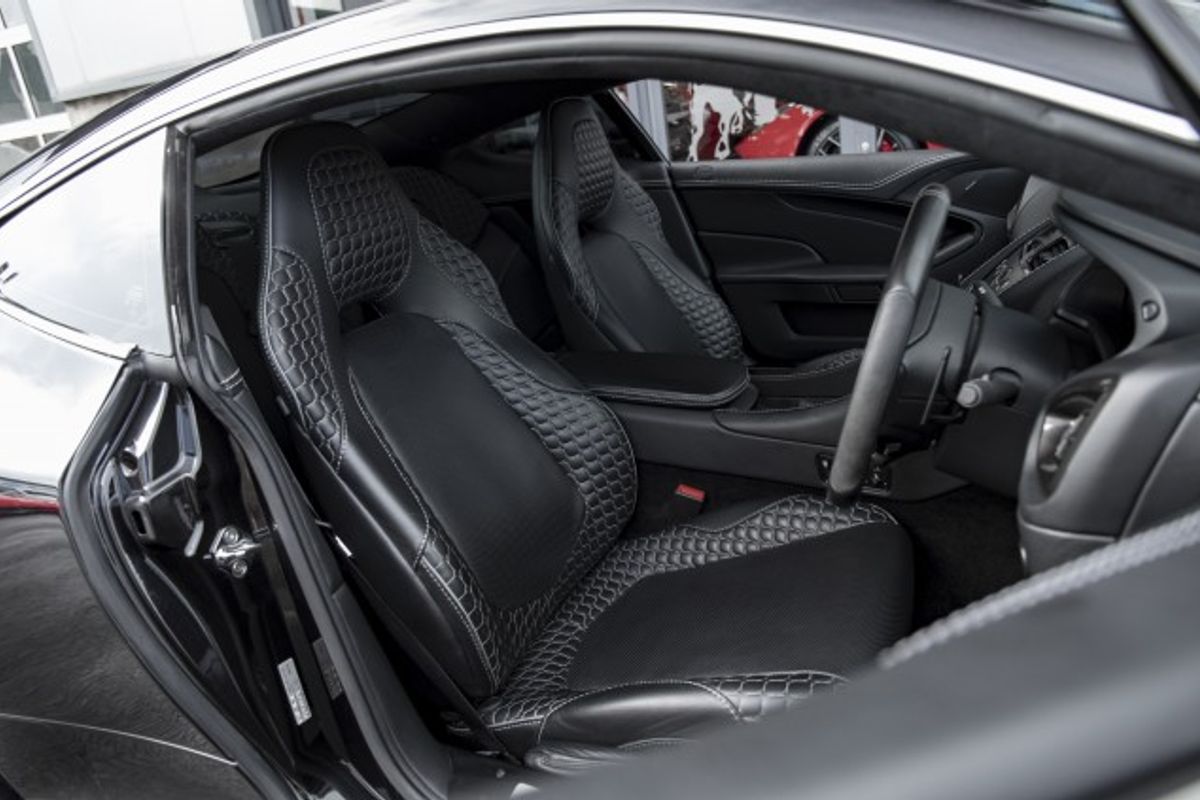ASTON MARTIN VANQUISH COUPE 5.9 V12 2DR AUTOMATIC