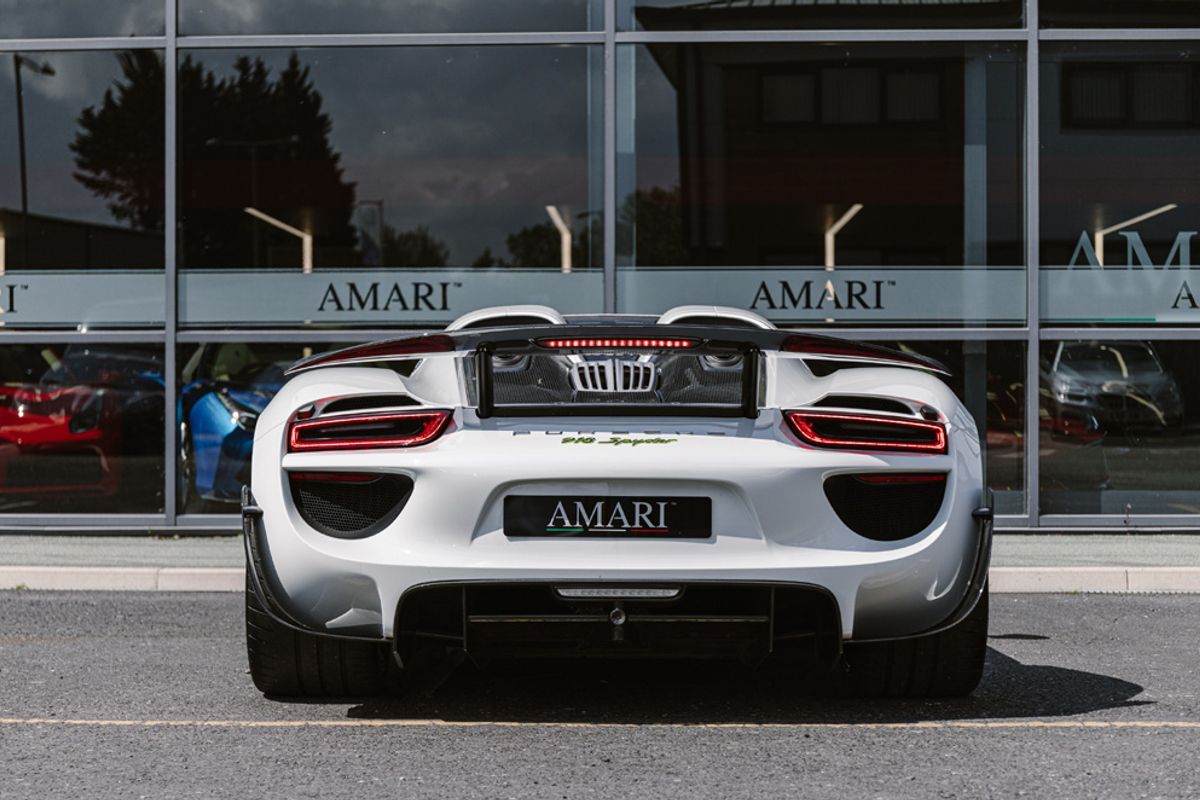 PORSCHE 918 HYBRID ELECTRIC CONVERTIBLE 4.6 SPYDER PDK 2DR SEMI AUTOMATIC