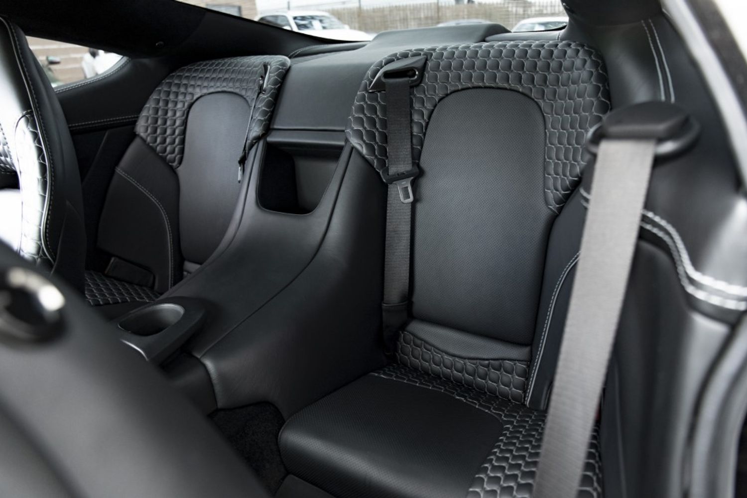 ASTON MARTIN VANQUISH COUPE 5.9 V12 2DR AUTOMATIC