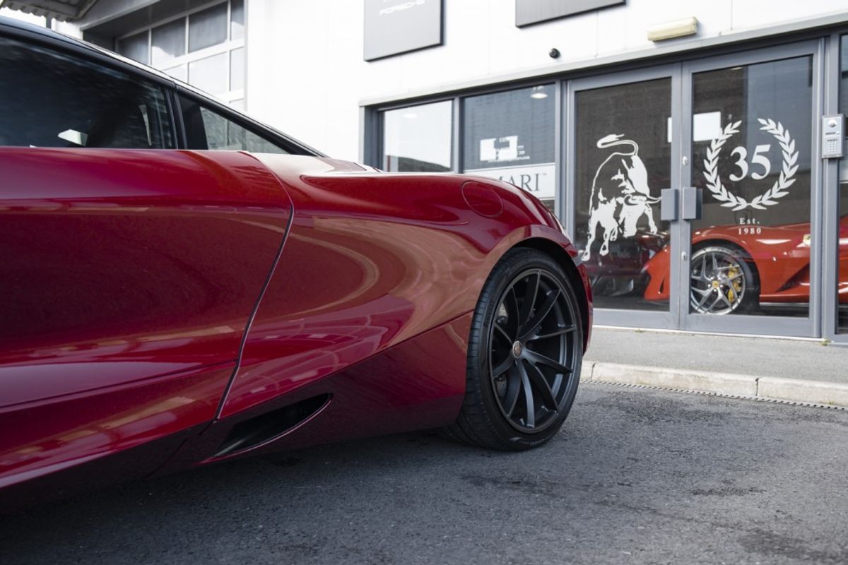 MCLAREN 720S COUPE Performance 4.0 V8 SSG 2DR SEMI AUTOMATIC