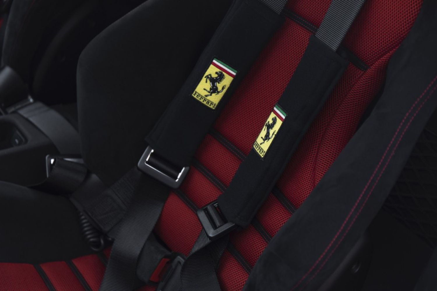 FERRARI 458 SPECIALE COUPE 4.5 AB 2DR SEMI AUTOMATIC