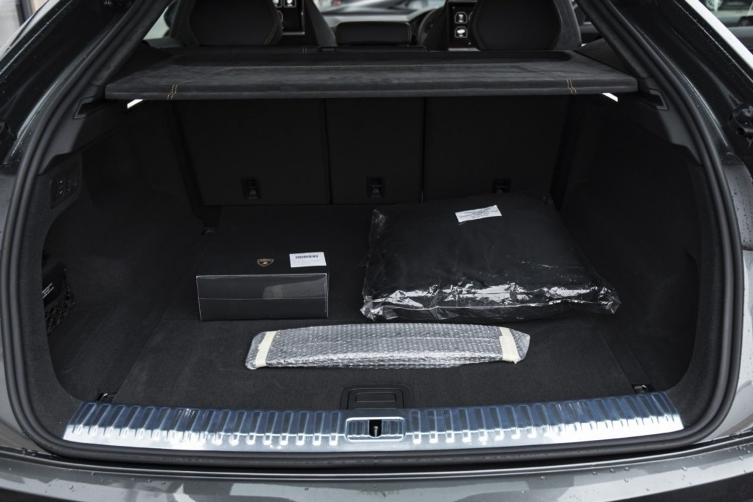 LAMBORGHINI URUS ESTATE 4.0 V8 5DR AUTOMATIC
