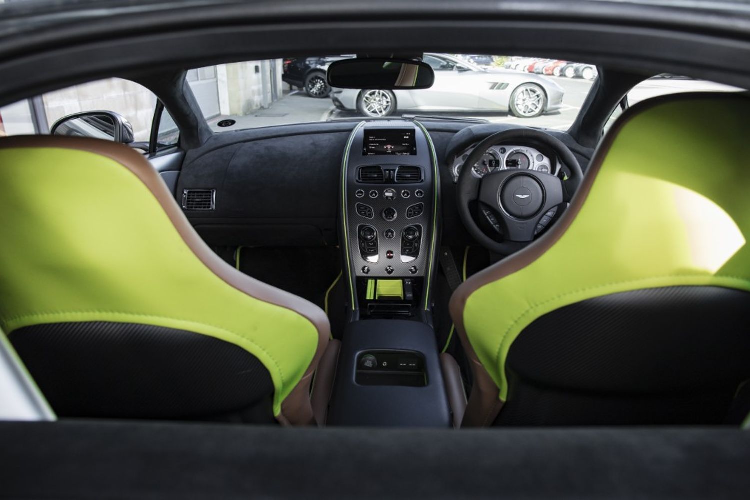 ASTON MARTIN VANTAGE HATCHBACK 4.7 AMR V8 3DR AUTOMATIC