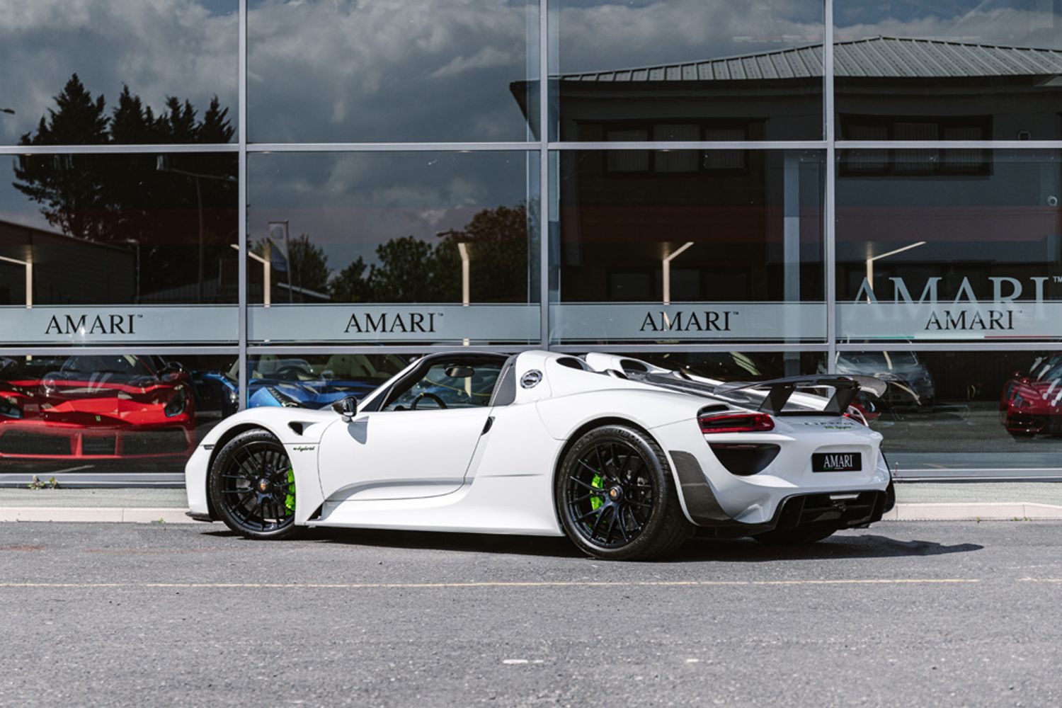 PORSCHE 918 HYBRID ELECTRIC CONVERTIBLE 4.6 SPYDER PDK 2DR SEMI AUTOMATIC