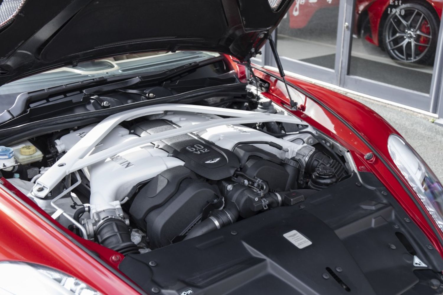 ASTON MARTIN VANQUISH COUPE 5.9 V12 2DR AUTOMATIC
