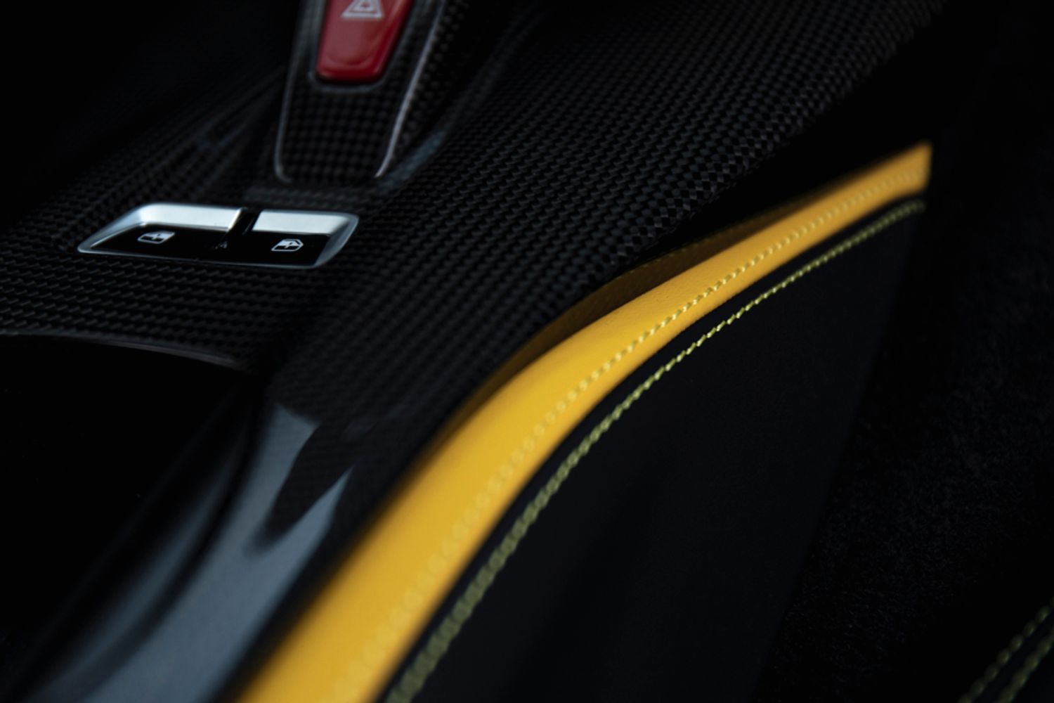FERRARI 812 SUPERFAST COUPE 6.5 BCE 2DR SEMI AUTOMATIC