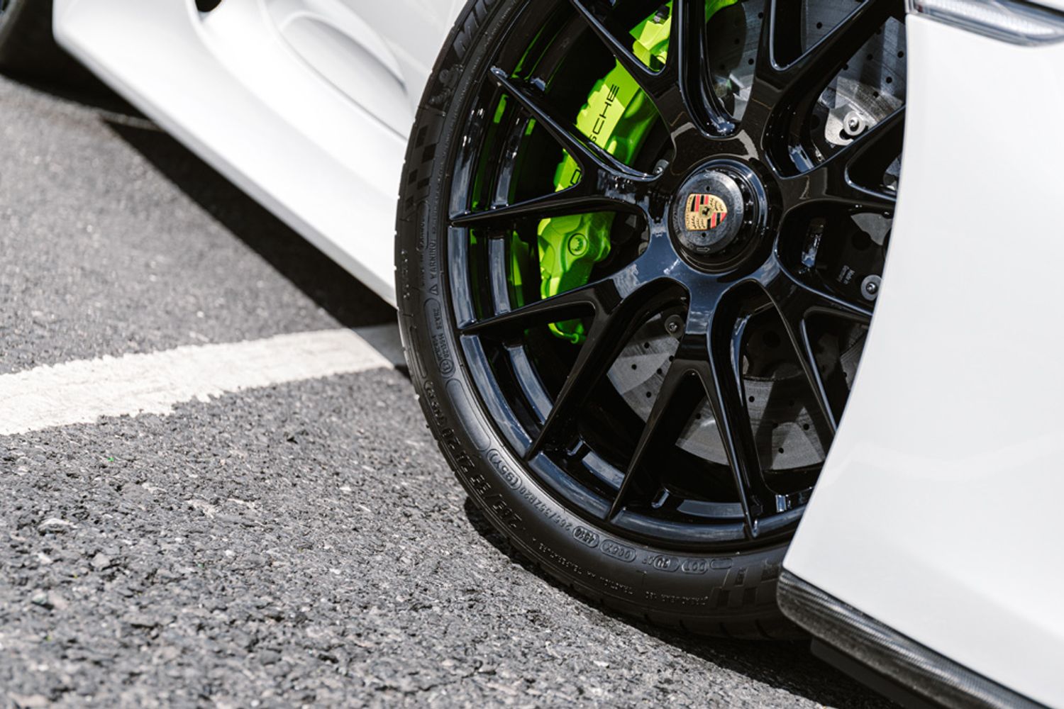 PORSCHE 918 HYBRID ELECTRIC CONVERTIBLE 4.6 SPYDER PDK 2DR SEMI AUTOMATIC
