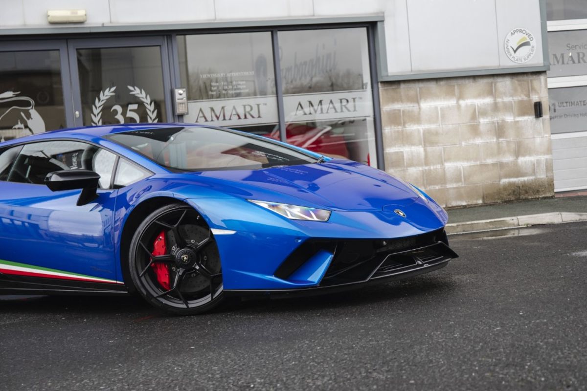 LAMBORGHINI HURACAN COUPE 5.2 LP 640-4 PERFORMANTE 2DR SEMI AUTOMATIC