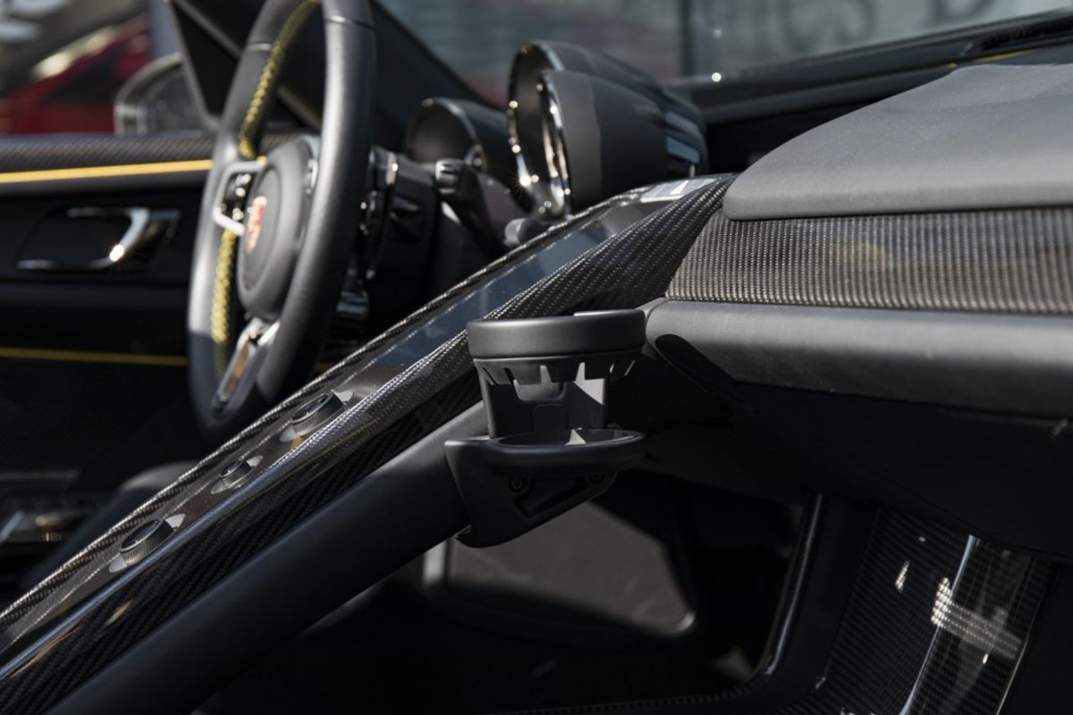 PORSCHE 918 HYBRID ELECTRIC CONVERTIBLE 4.6 SPYDER PDK 2DR SEMI AUTOMATIC