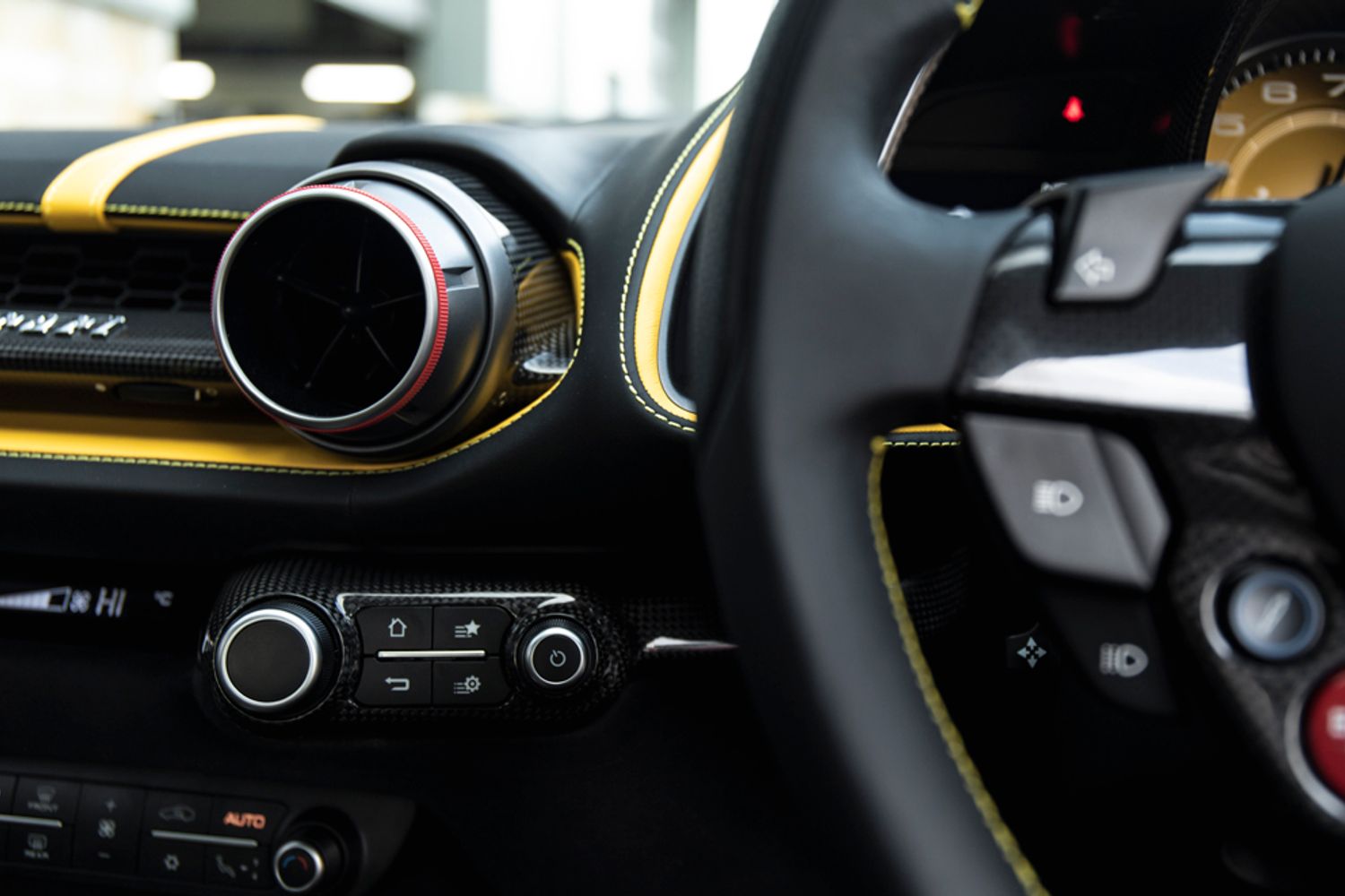 FERRARI 812 SUPERFAST COUPE 6.5 BCE 2DR SEMI AUTOMATIC