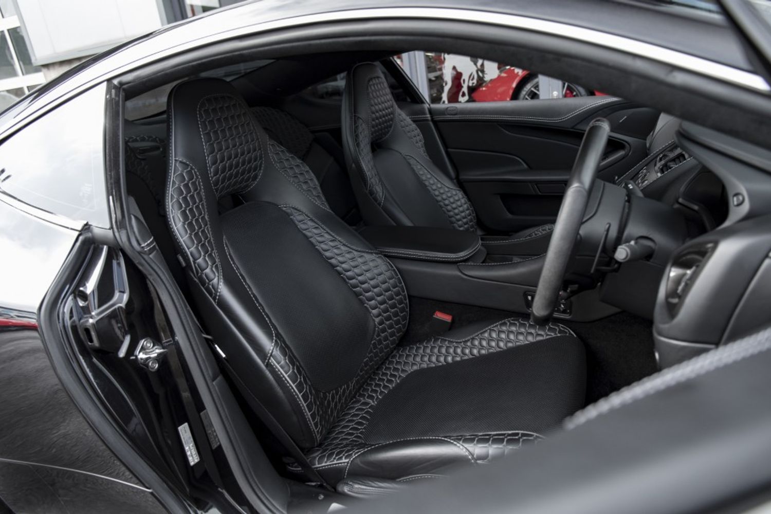ASTON MARTIN VANQUISH COUPE 5.9 V12 2DR AUTOMATIC