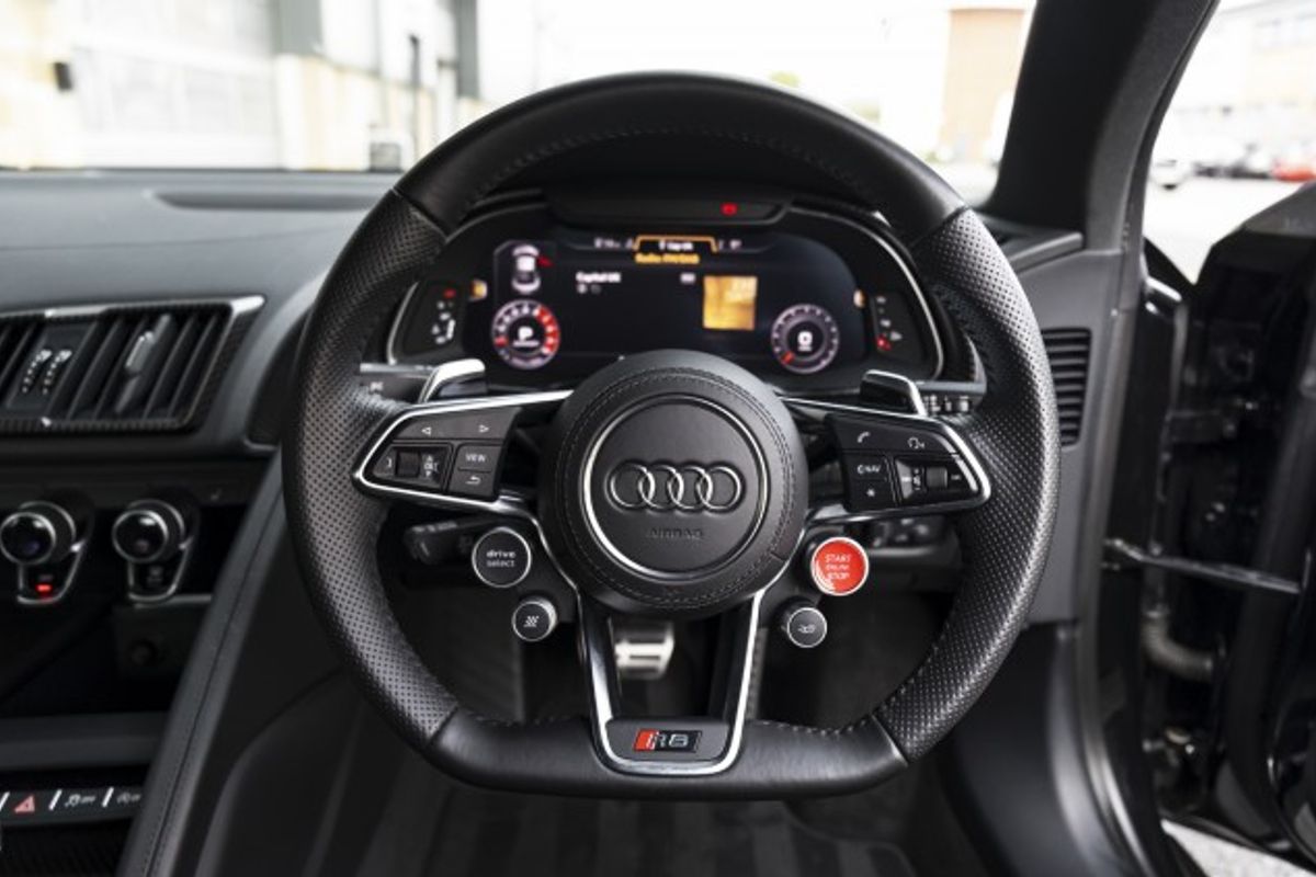 AUDI R8 COUPE 5.2 V10 PLUS QUATTRO 2DR SEMI AUTOMATIC