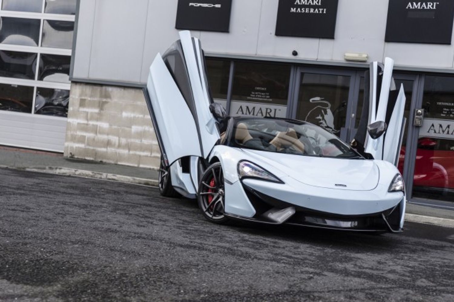 MCLAREN 570S CONVERTIBLE 3.8 V8 SSG 2DR SEMI AUTOMATIC