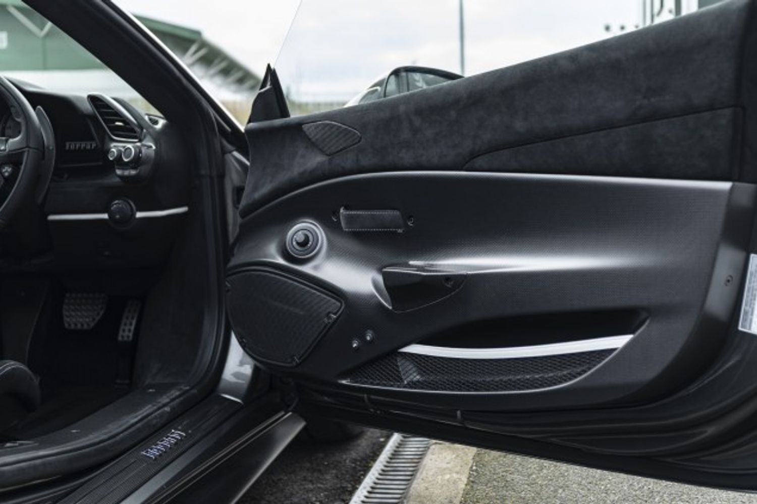 FERRARI 488 PISTA COUPE 3.9 VS 2DR SEMI AUTOMATIC