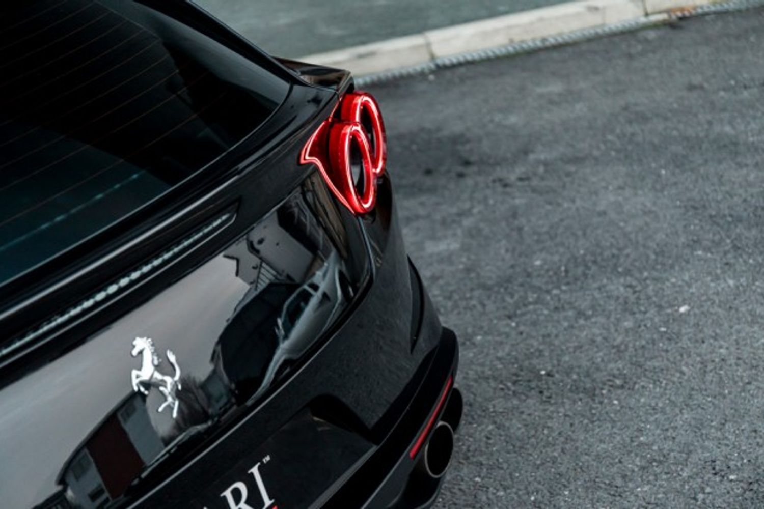 FERRARI GTC4 LUSSO T HATCHBACK 3.9 V8 3DR