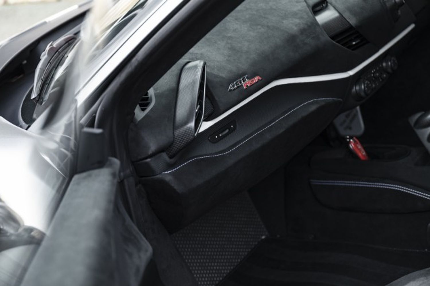 FERRARI 488 PISTA COUPE 3.9 VS 2DR SEMI AUTOMATIC