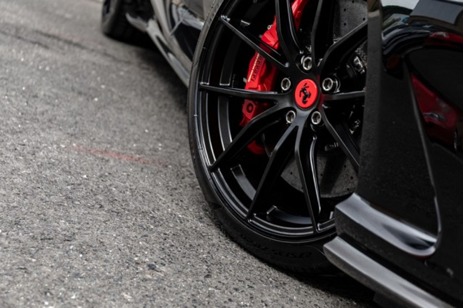 FERRARI 812 SUPERFAST COUPE 6.5 BCE 2DR SEMI AUTOMATIC