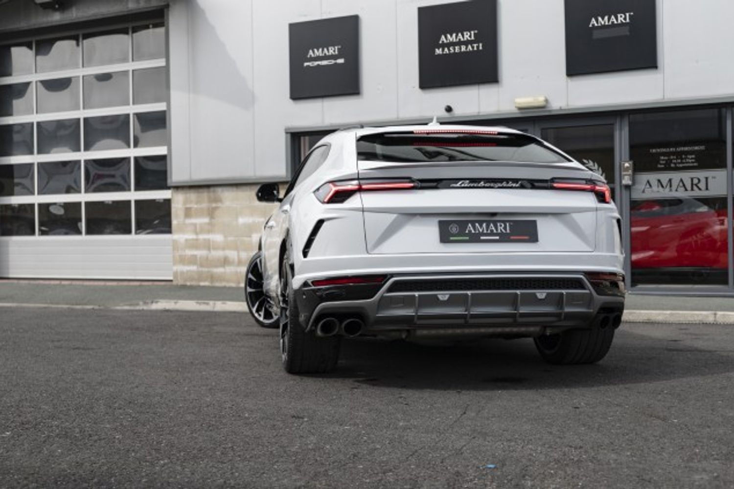 LAMBORGHINI URUS ESTATE 4.0 V8 5DR AUTOMATIC