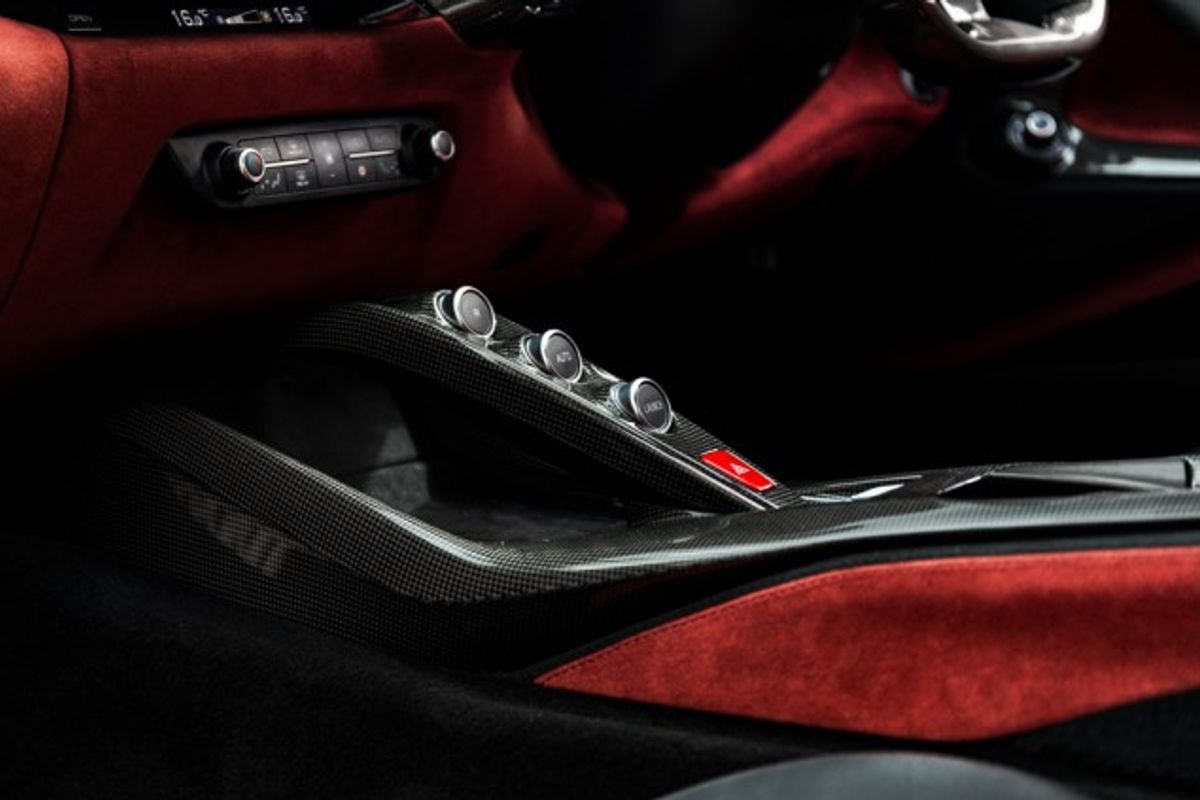 FERRARI 812 SUPERFAST COUPE 6.5 BCE 2DR SEMI AUTOMATIC