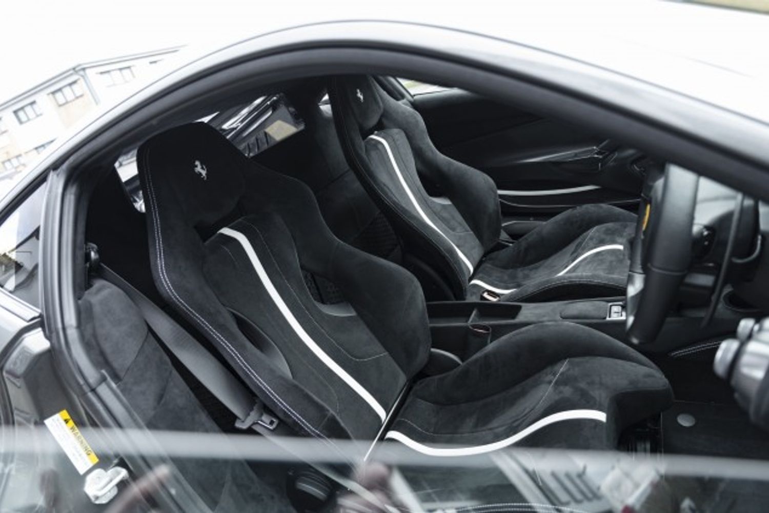 FERRARI 488 PISTA COUPE 3.9 VS 2DR SEMI AUTOMATIC