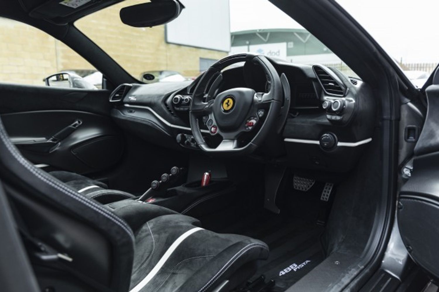 FERRARI 488 PISTA COUPE 3.9 VS 2DR SEMI AUTOMATIC