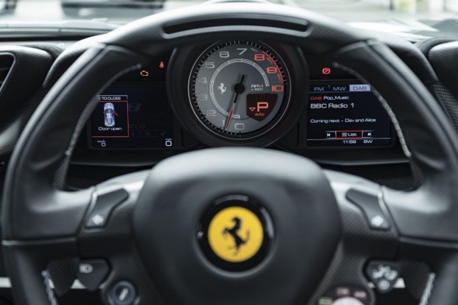 FERRARI 488 PISTA COUPE 3.9 VS 2DR SEMI AUTOMATIC