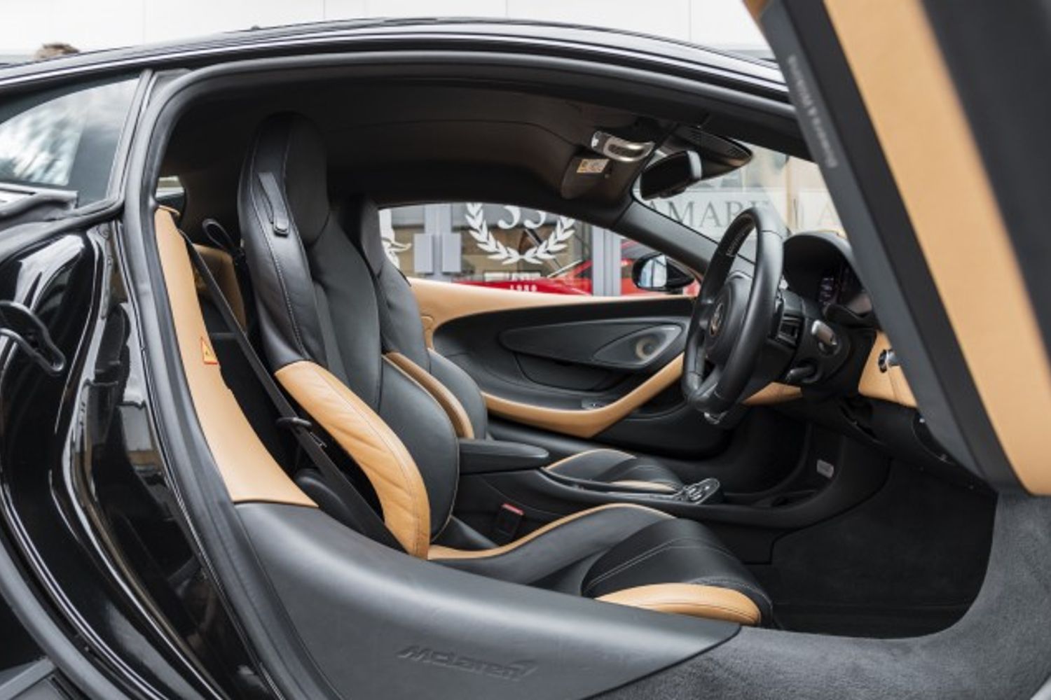 MCLAREN 570S COUPE 3.8 V8 2DR SEMI AUTOMATIC