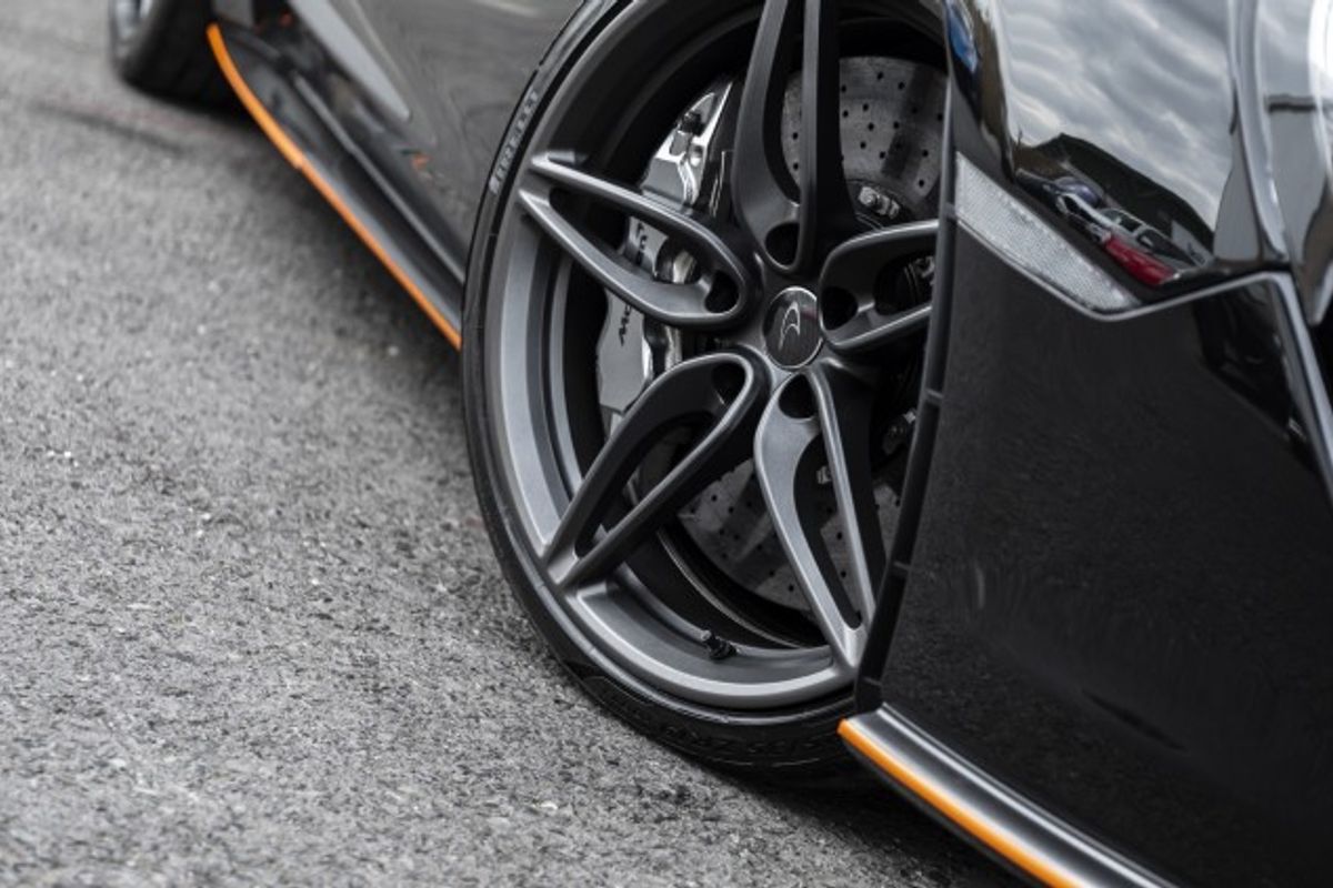 MCLAREN 570S COUPE 3.8 V8 2DR SEMI AUTOMATIC